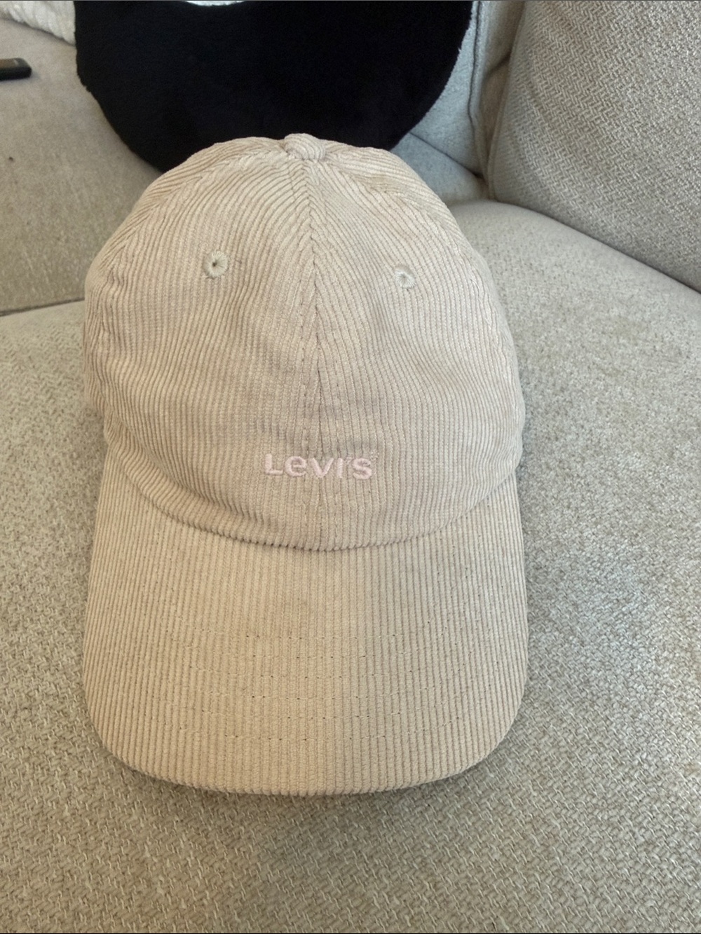 Levi's Light Beige Corduroy Cap with Subtle Embroidery
